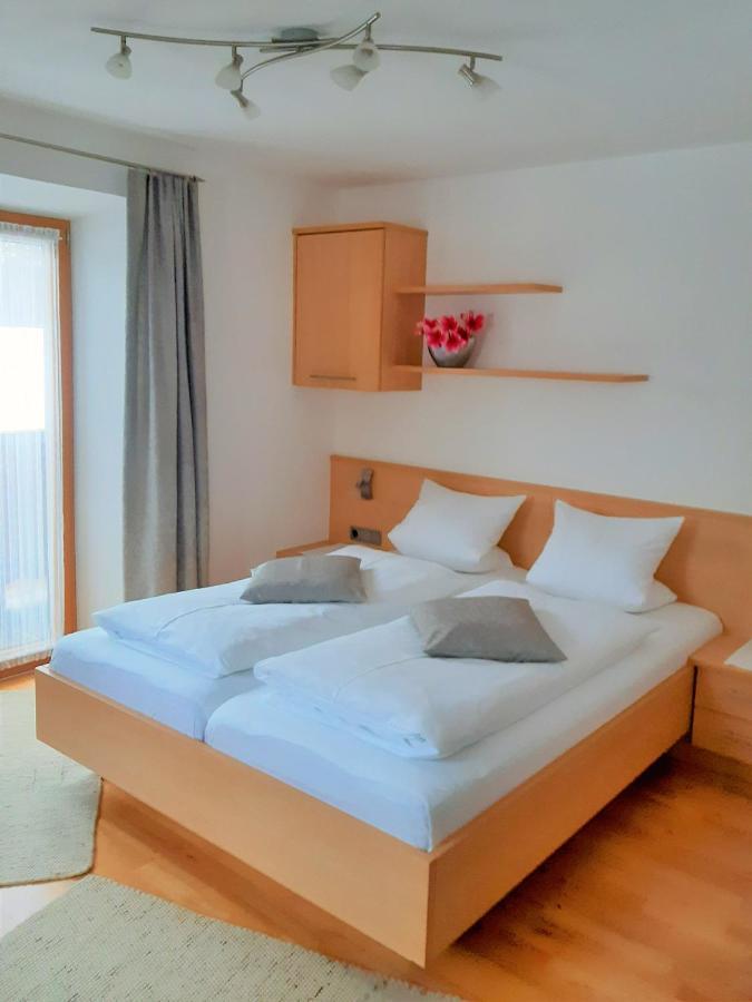 Gastehaus Hosp Apartment Общайг Екстериор снимка