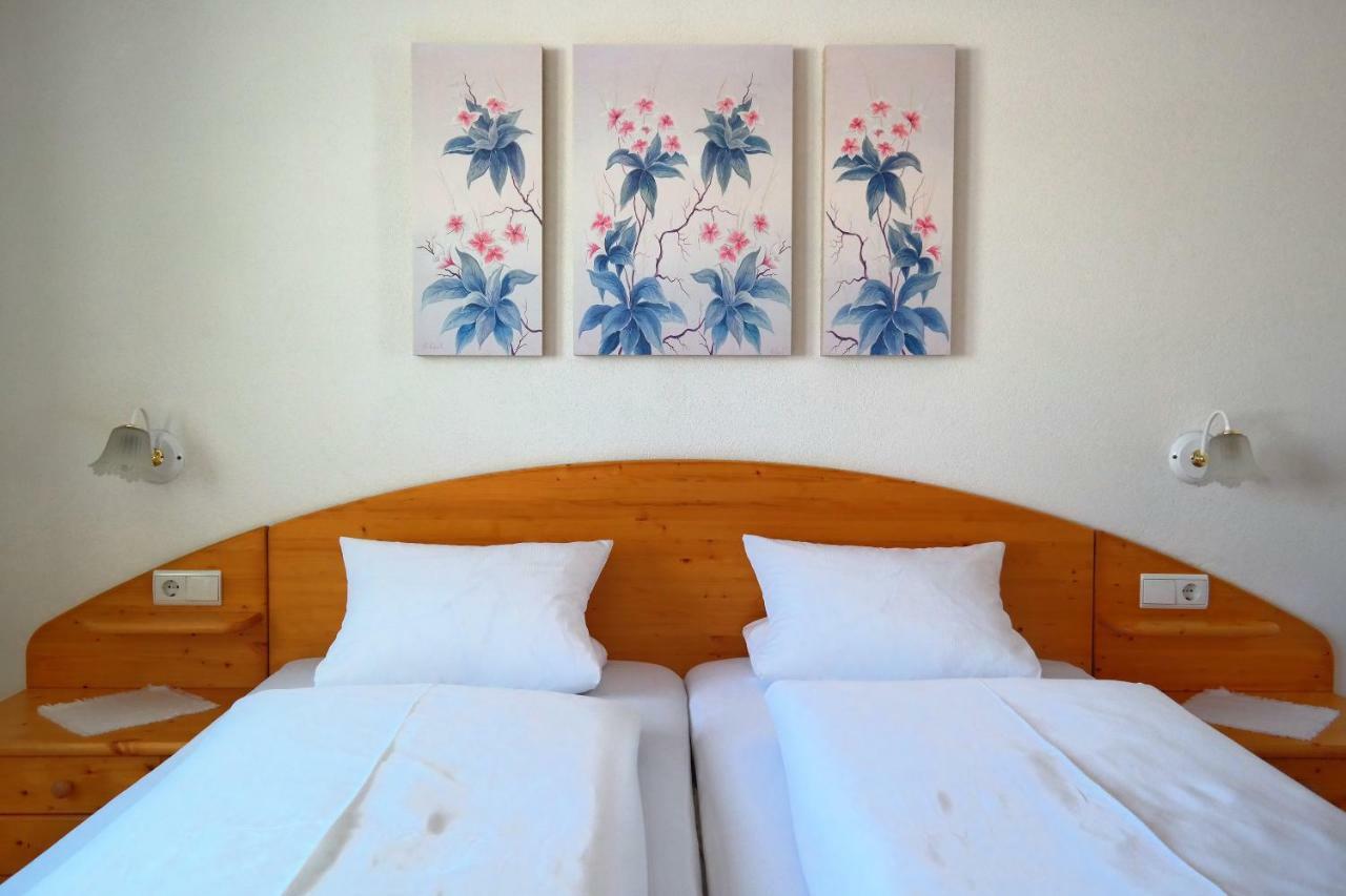 Gastehaus Hosp Apartment Общайг Екстериор снимка