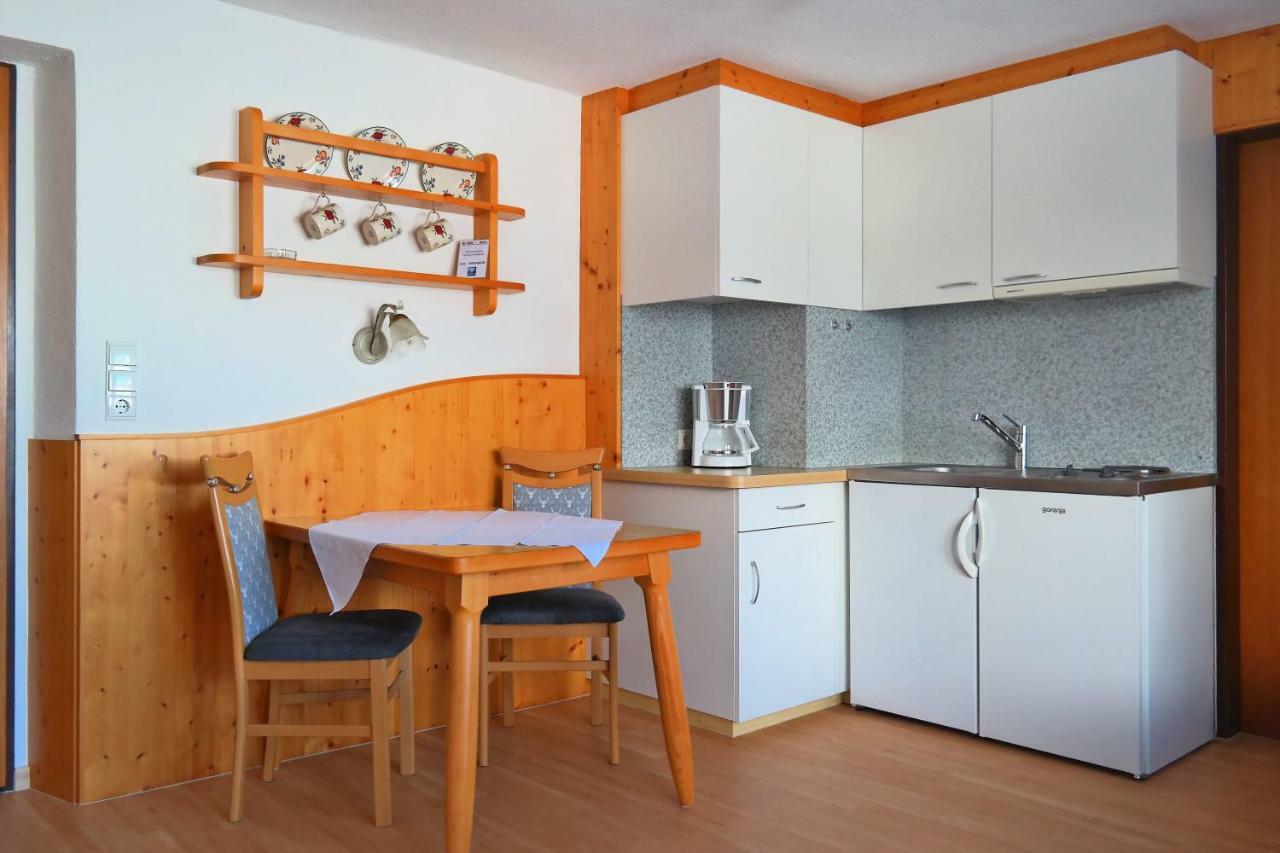 Gastehaus Hosp Apartment Общайг Екстериор снимка